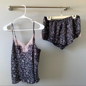 Victoria’s Secret lingerie matching set size large